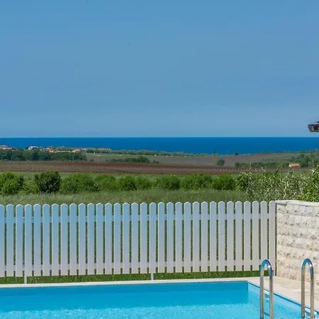 빌라 Andrea Novigrad Istria