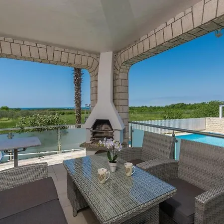 Andrea * Novigrad Istria