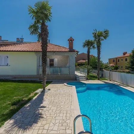 Andrea Novigrad Istria